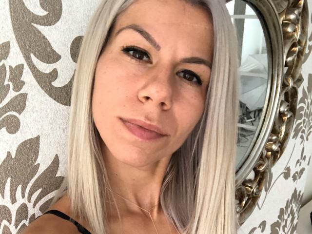 Jenifferxxx cherche relation sans prise de tête